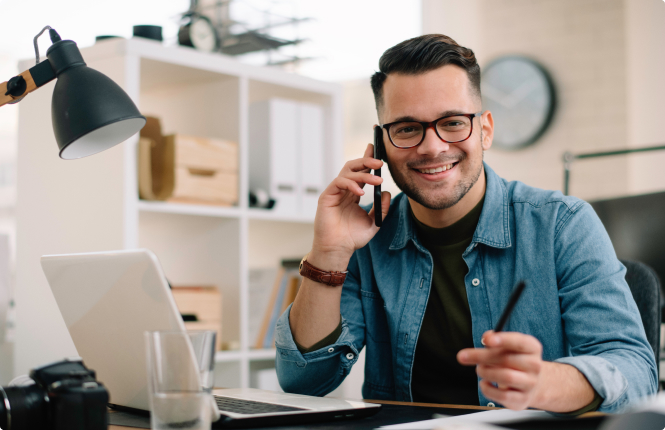 marketing automation recruitment professional - Search Solution Group marketing automation recruitment professional with glasses holding pen