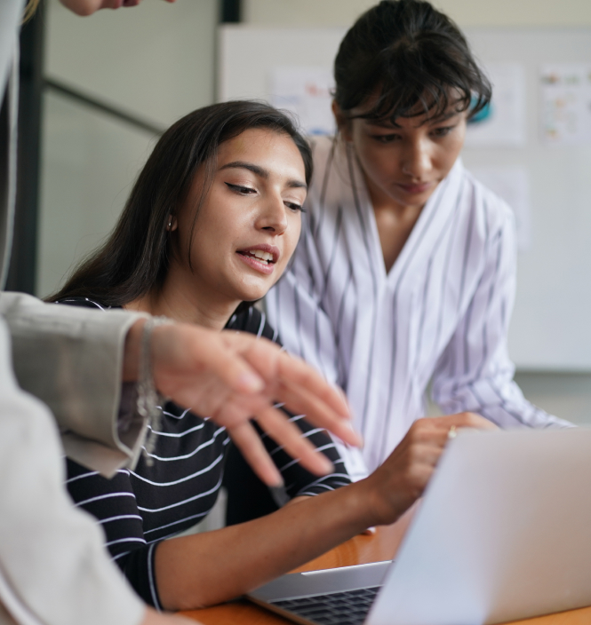 finance headhunters working