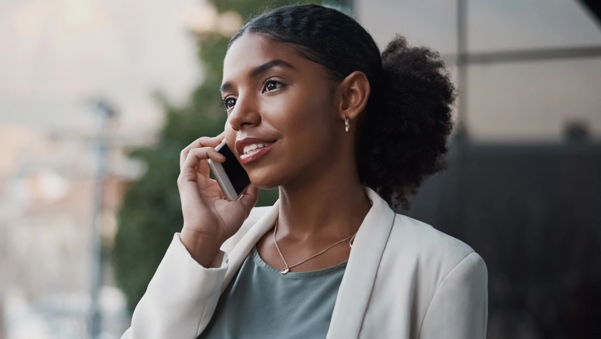 woman technical sales recruiter on the phone 