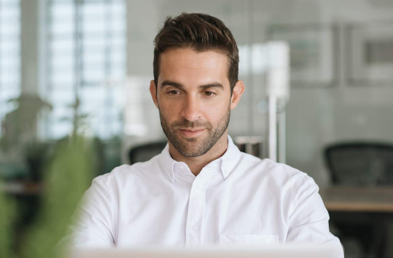 it expert smiling it expert smiling