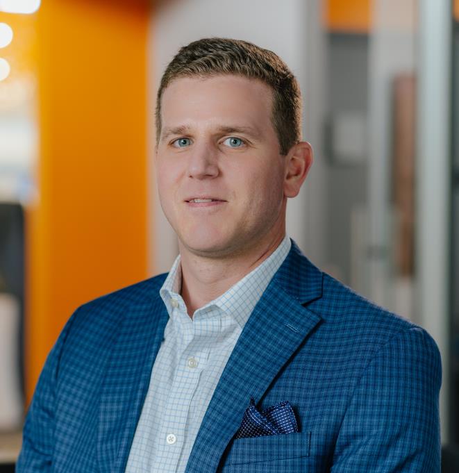 ERIC FEHR 661x681 Headshot